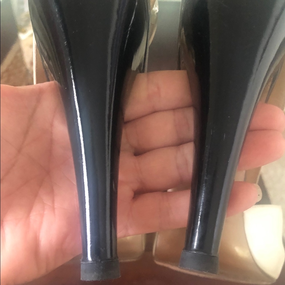 Ladies Sandals - Picture 9 of 11